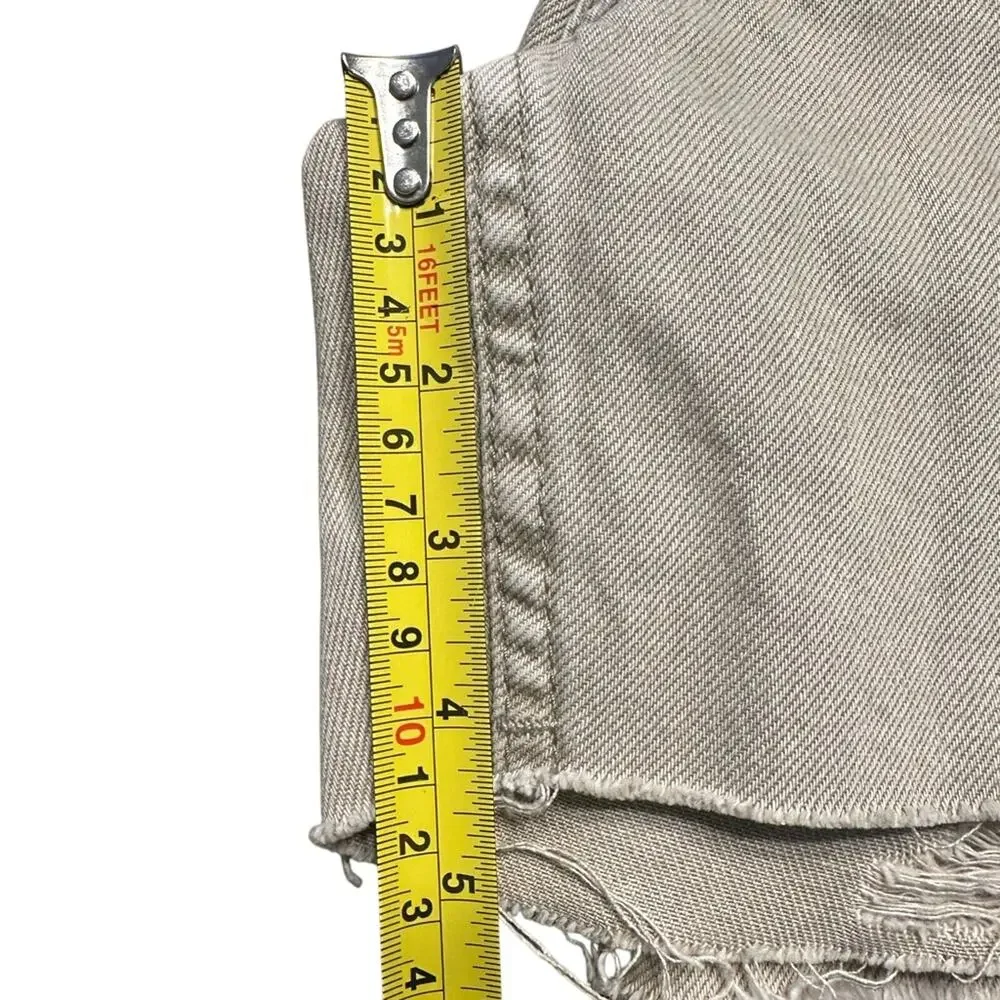 We The Free Jean Mom Shorts Women 27 Grey Excellent‎ Distressed Button Fly